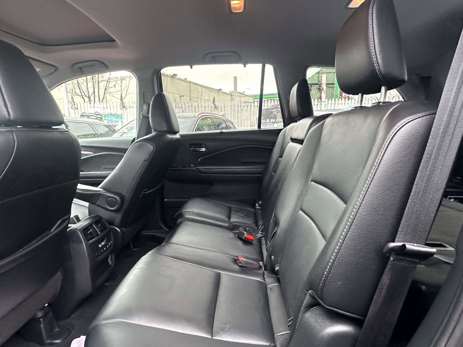 Used 2021 Honda Pilot EX-L image 11