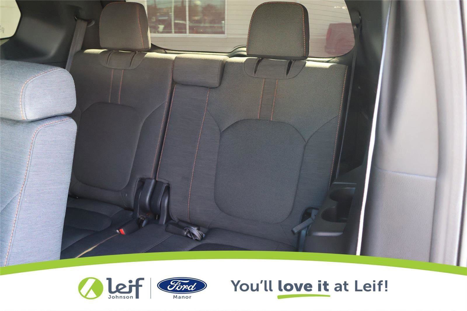 Used 2023 Honda Pilot Sport image 33