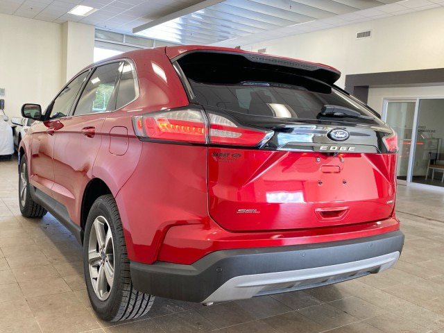 Certified 2022 Ford Edge SEL w/ Convenience Package AWD/4WD image 5