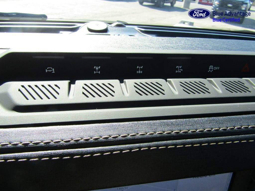 Certified 2025 Ford Bronco Badlands AWD/4WD image 25