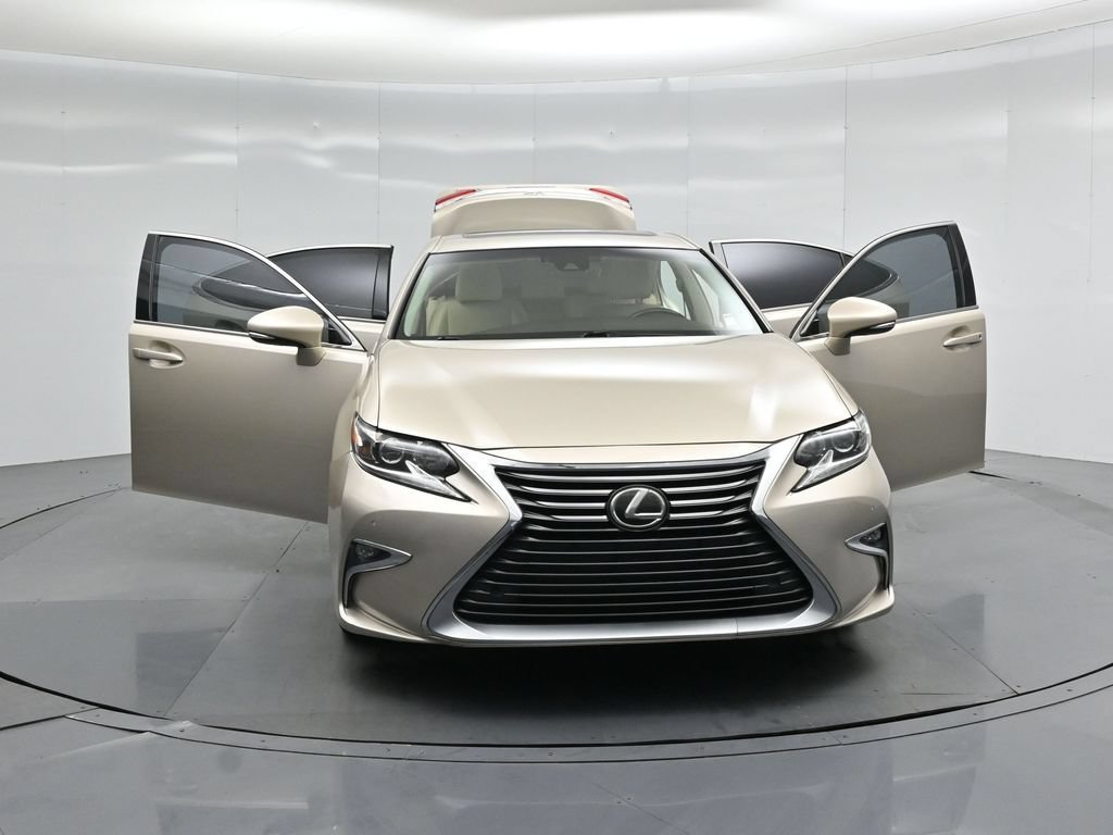 Used 2017 Lexus ES 350 w/ Navigation System Package FWD image 33