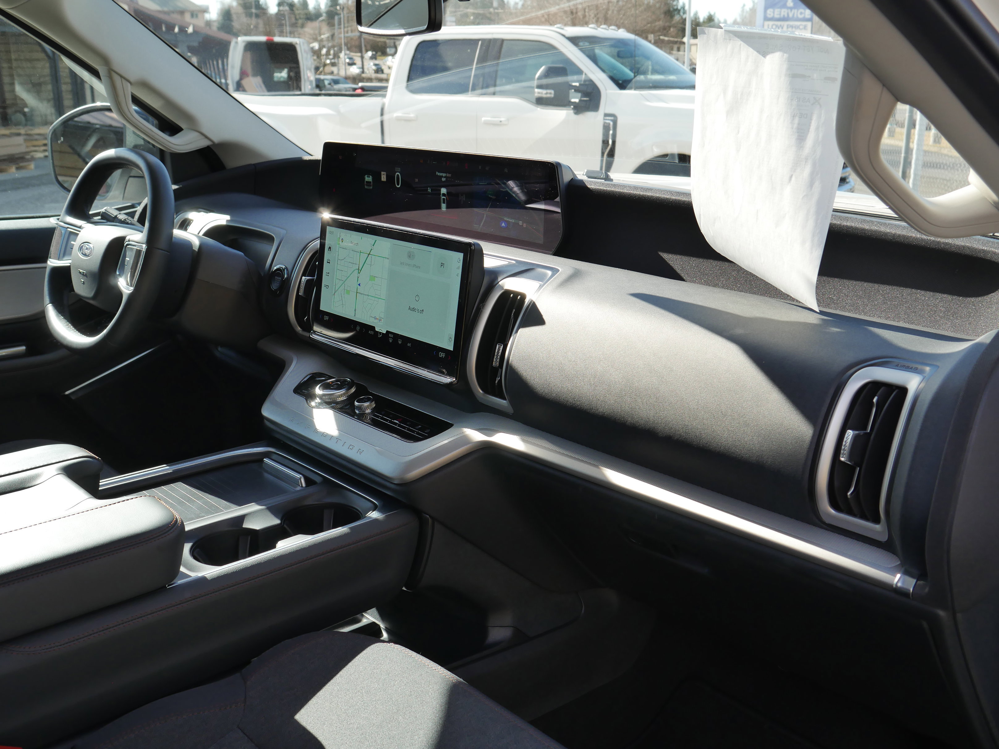 Certified 2025 Ford Expedition Active image 29