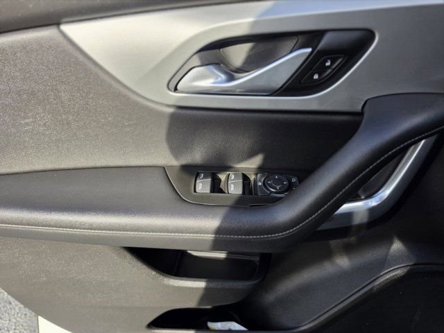 Used 2020 Chevrolet Blazer LT FWD image 21