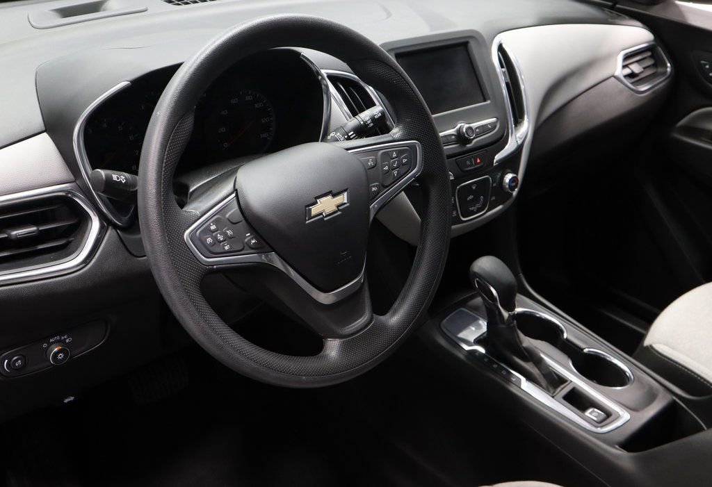 Used 2022 Chevrolet Equinox LS FWD image 22