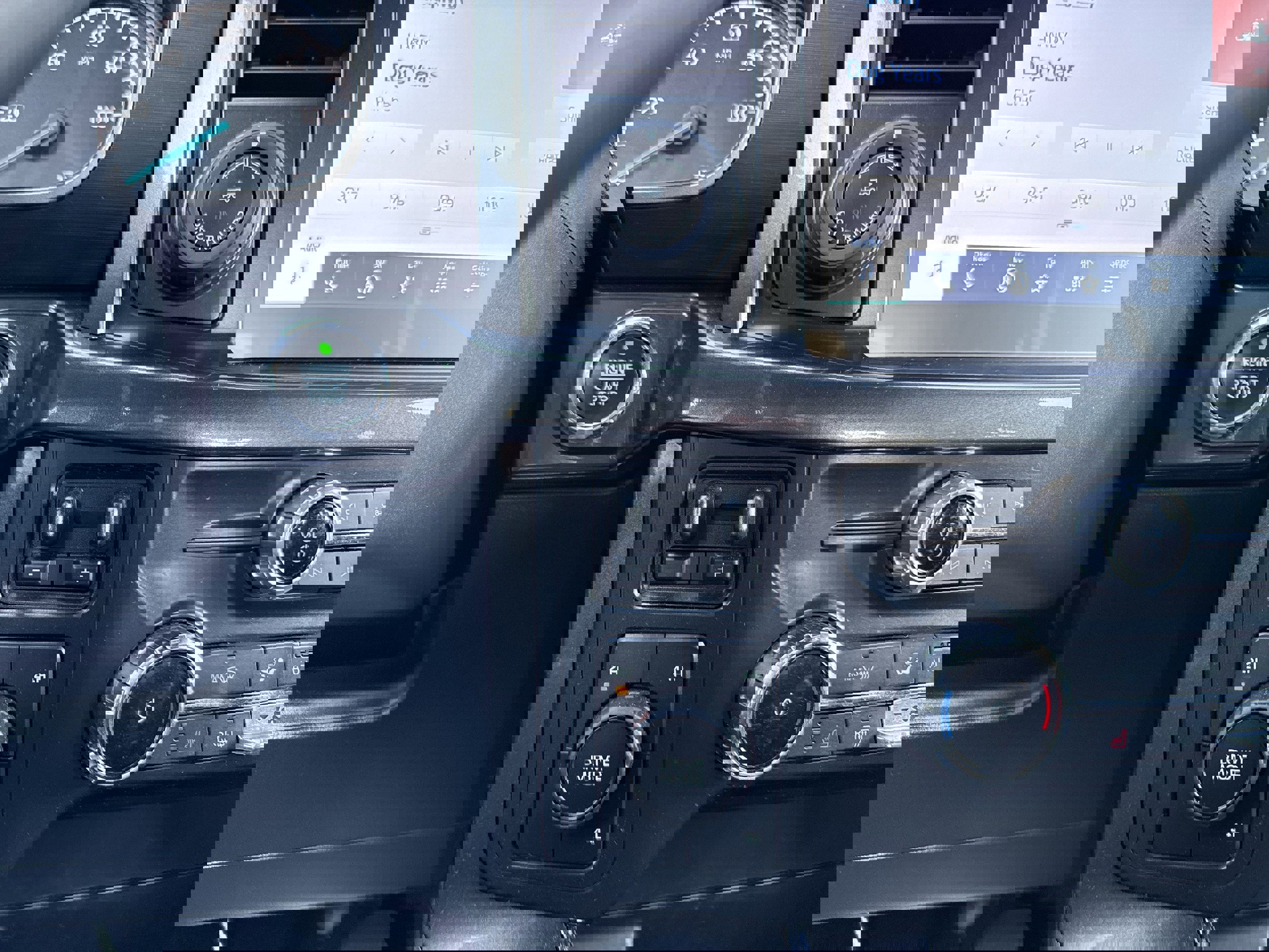 Certified 2022 Ford F150 XLT w/ Equipment Group 302A High image 24