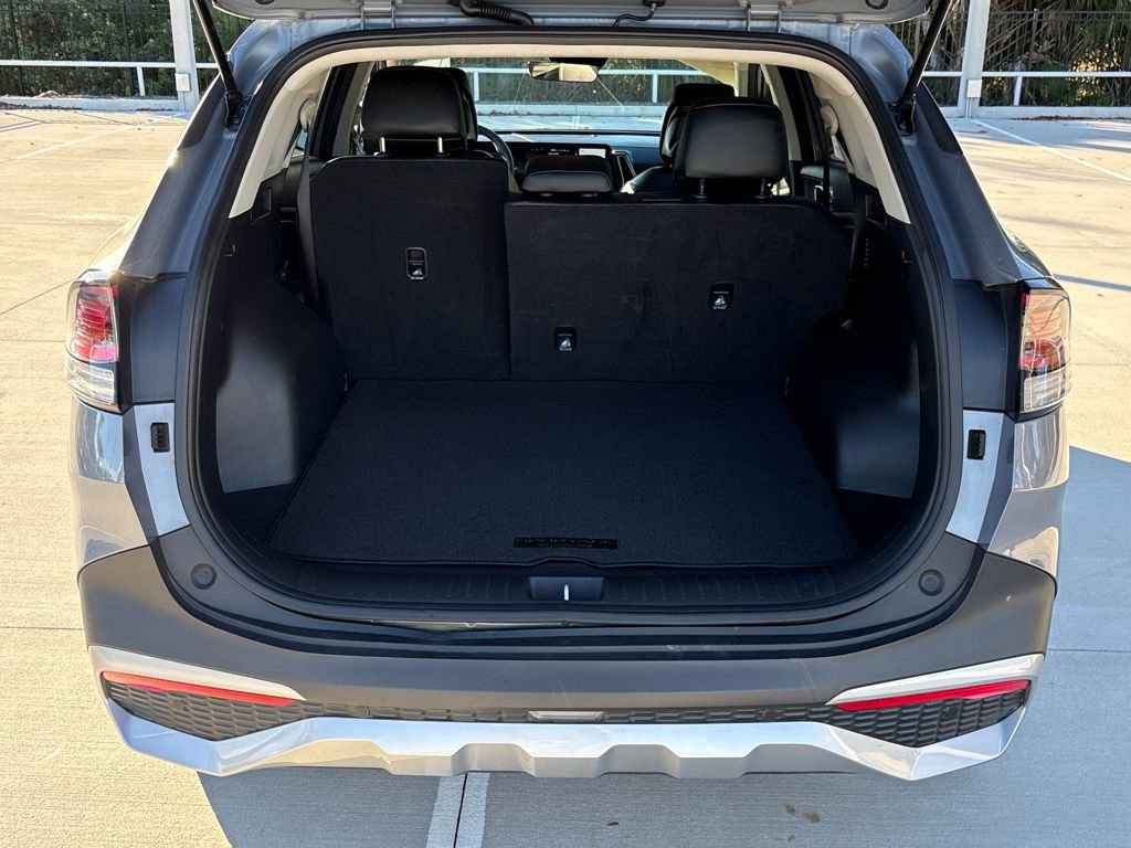 Used 2023 Kia Sportage EX image 31