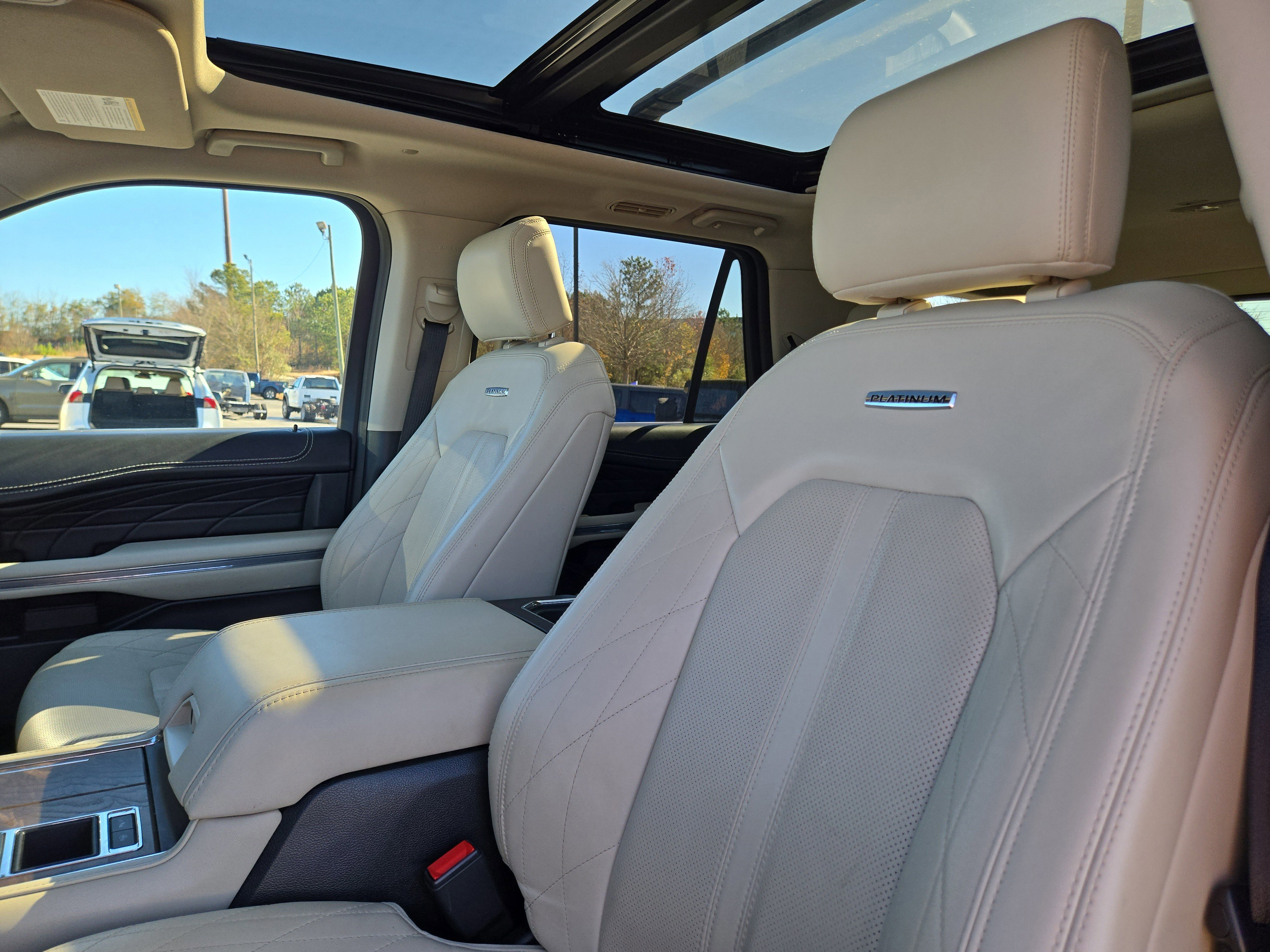 Certified 2020 Ford Expedition Platinum image 26