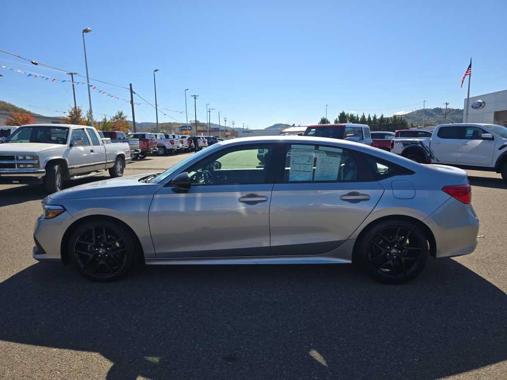 Used 2024 Honda Civic Sport image 2