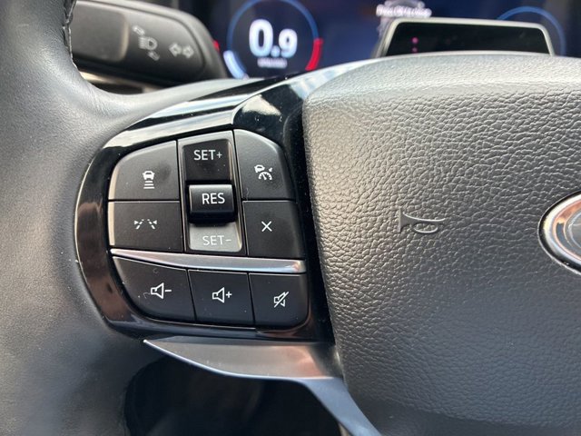 Certified 2025 Ford Explorer Platinum AWD/4WD image 28