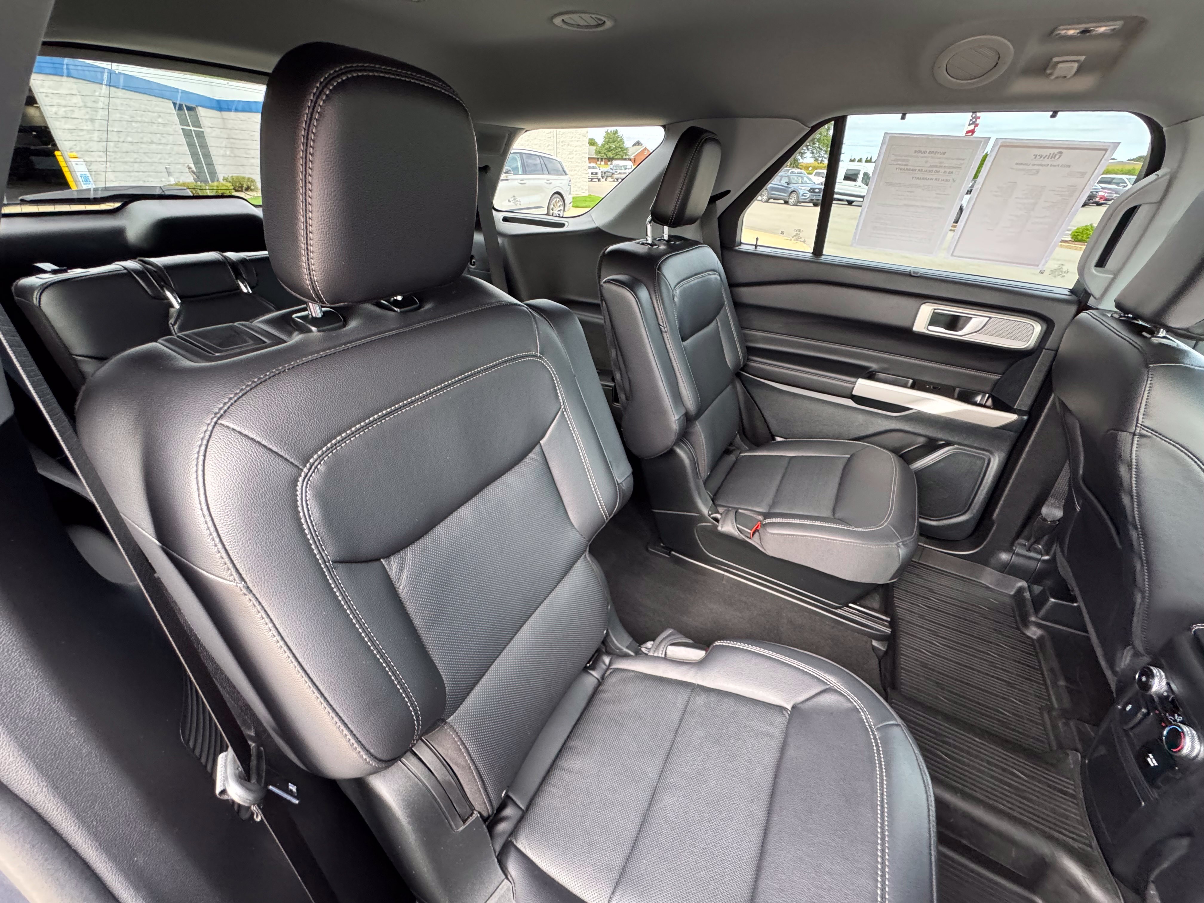 Certified 2023 Ford Explorer Limited w/ Hybrid Equipment Group 310A AWD/4WD image 16