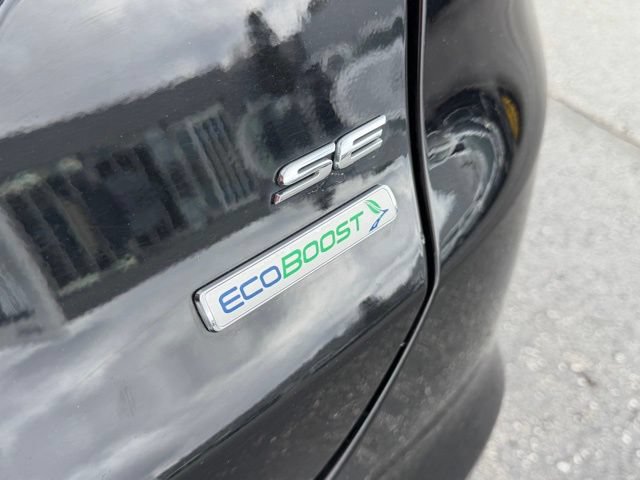 Certified 2018 Ford Fusion SE w/ Fusion SE Technology Package FWD image 29