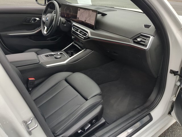 Used 2024 BMW 330i Sedan RWD image 37