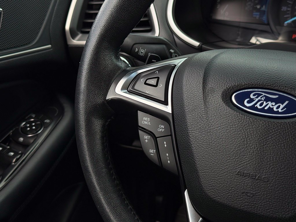 Certified 2018 Ford Edge SEL w/ Equipment Group 201A AWD/4WD image 10
