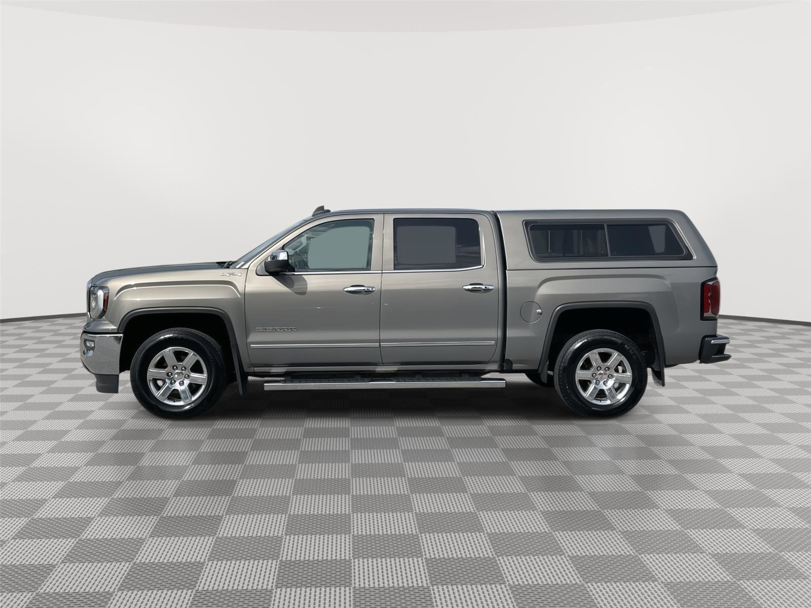 Used 2017 GMC Sierra 1500 SLT AWD/4WD image 2