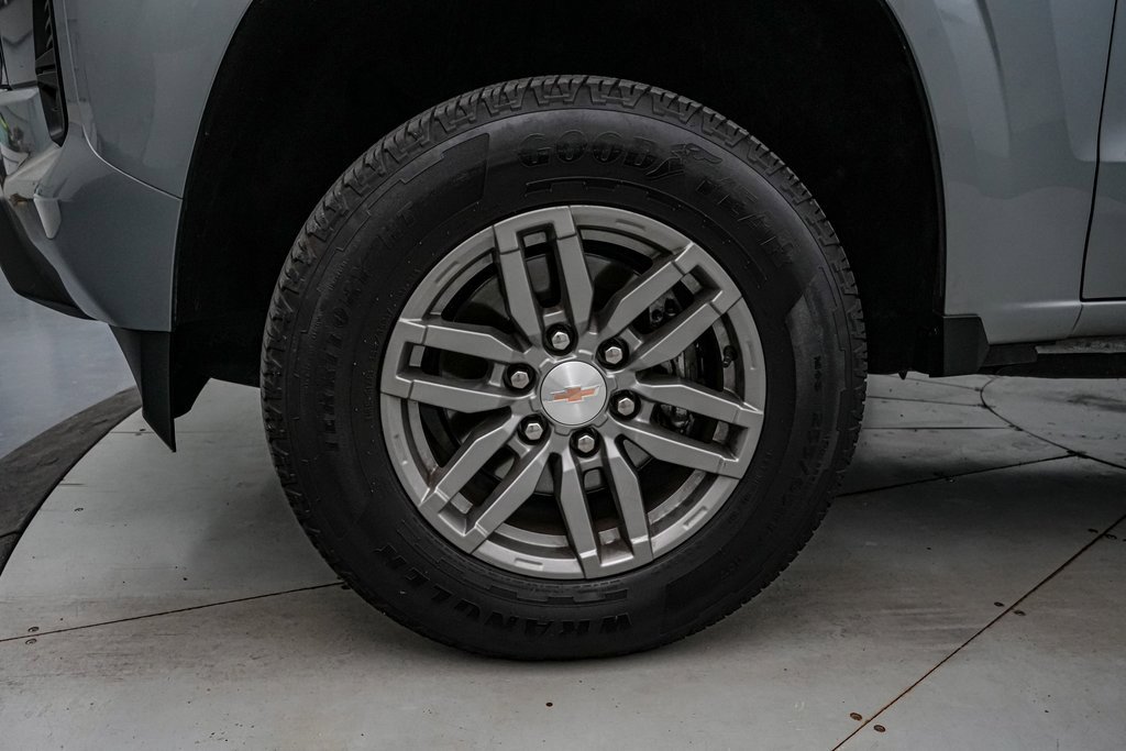 Used 2023 Chevrolet Colorado LT w/ LT Convenience Package II image 11