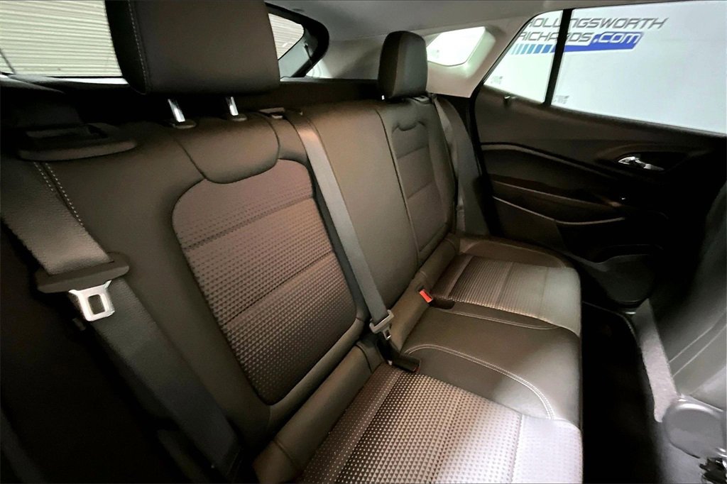 Used 2025 Chevrolet Trax LT w/ LT Convenience Package image 22