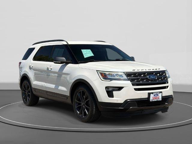 Certified 2018 Ford Explorer XLT w/ Equipment Group 202A FWD image 4