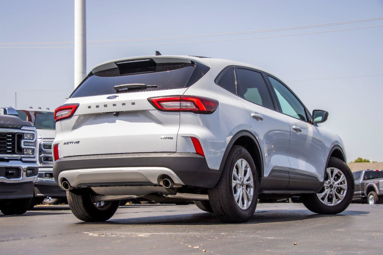 Certified 2025 Ford Escape Active AWD/4WD image 6