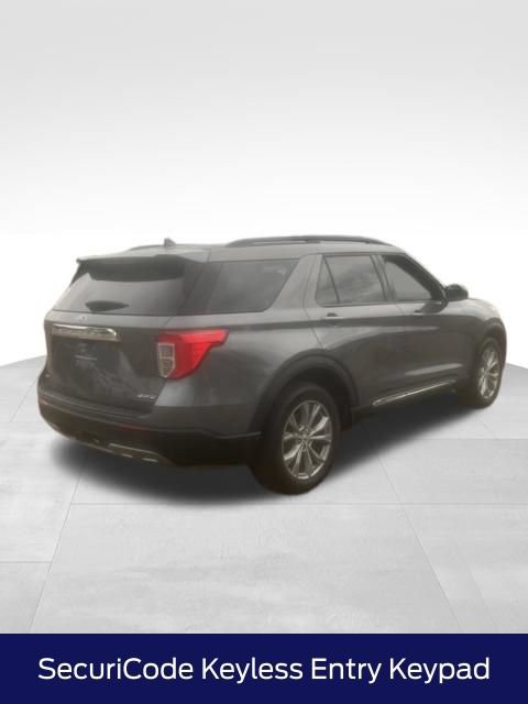 Certified 2023 Ford Explorer XLT w/ Equipment Group 202A AWD/4WD image 7