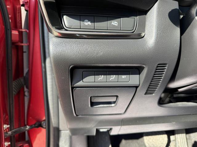 Used 2024 MAZDA CX-30 AWD 2.5 S w/ Preferred Package image 16