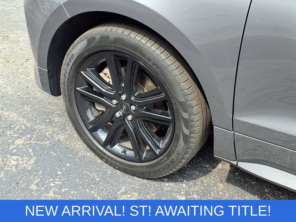 Certified 2024 Ford Edge ST-Line AWD/4WD image 9