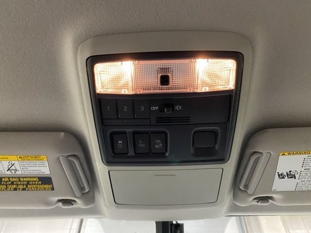 Used 2018 Toyota 4Runner SR5 Premium AWD/4WD image 3