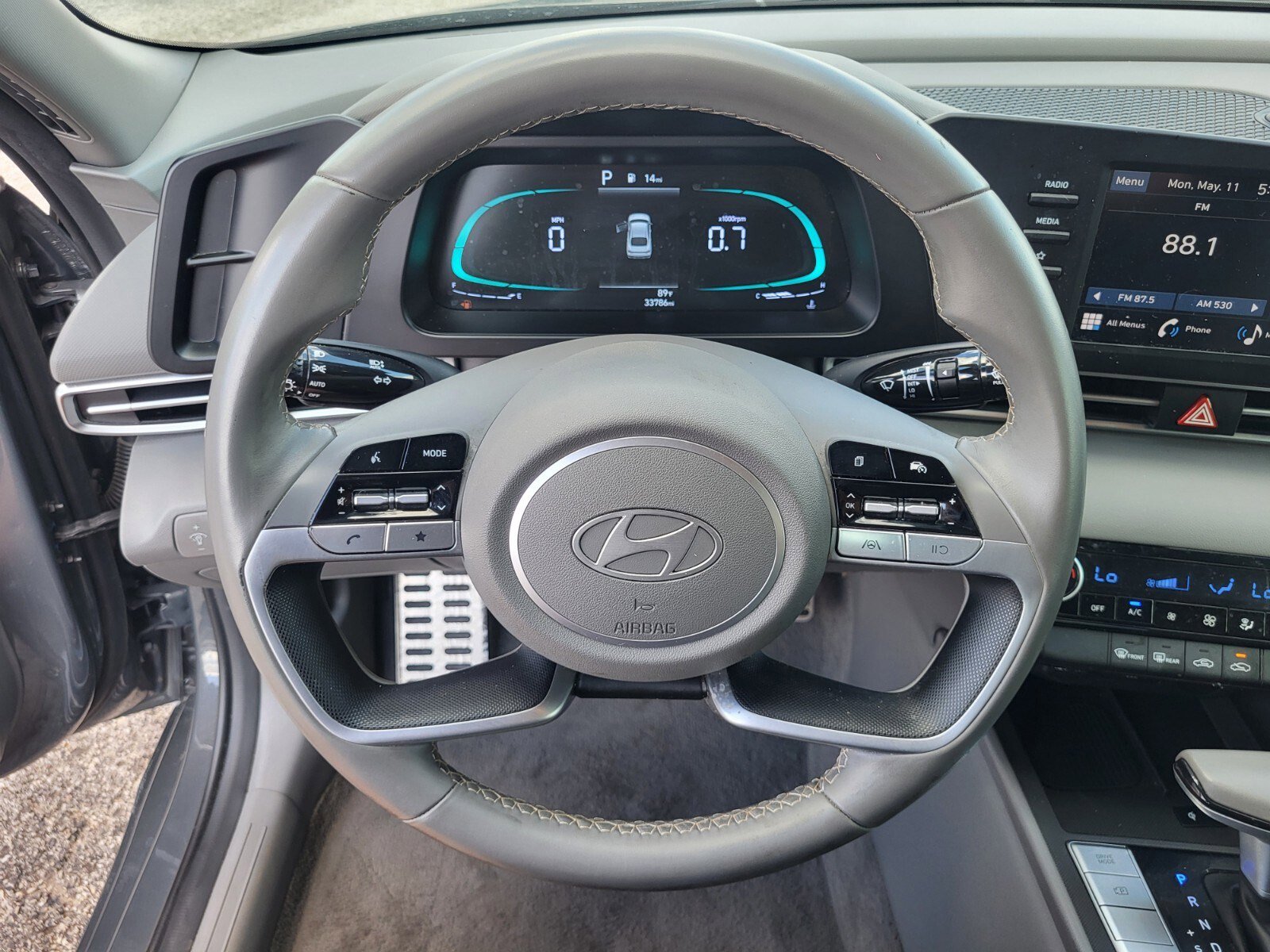 Used 2025 Hyundai Elantra Sport FWD image 25