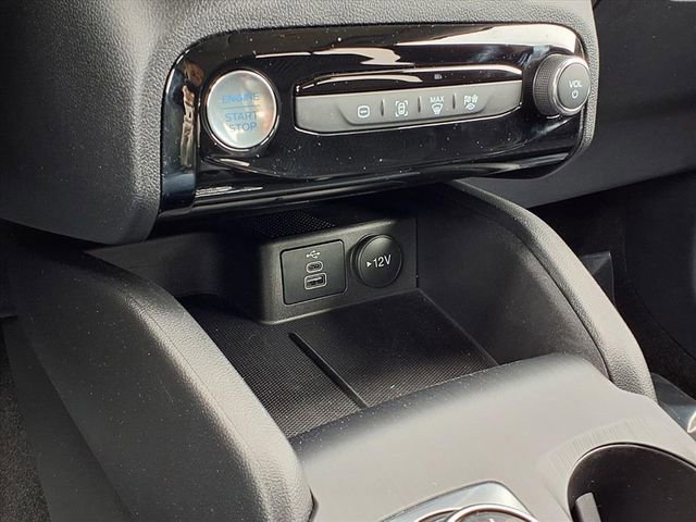 Certified 2025 Ford Escape SE w/ Class II Trailer Tow Package image 19