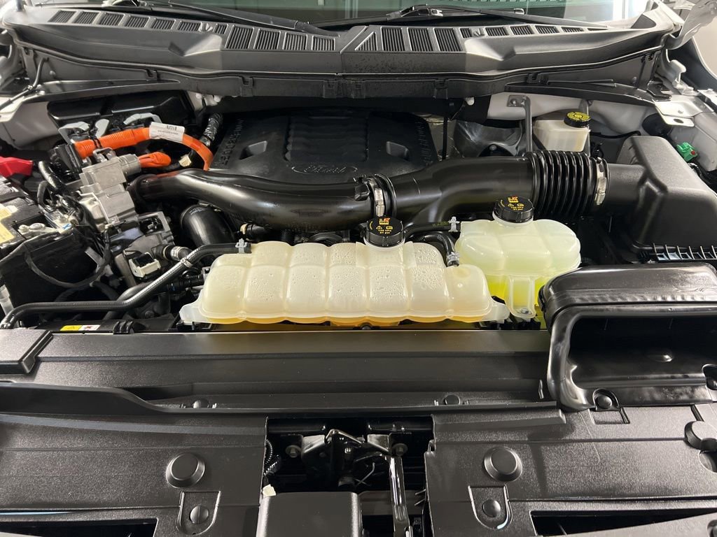 Certified 2022 Ford F150 Platinum w/ Equipment Group 701A High image 44