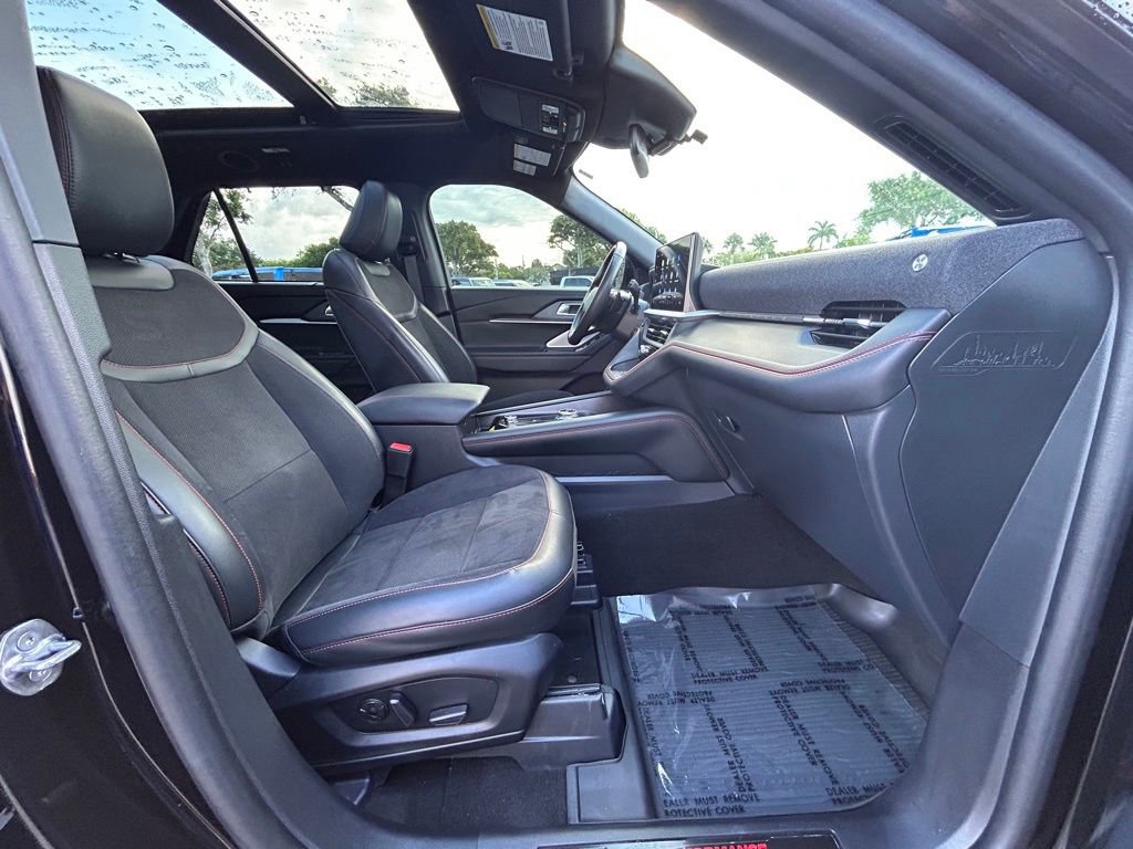 Certified 2025 Ford Explorer ST AWD/4WD image 26