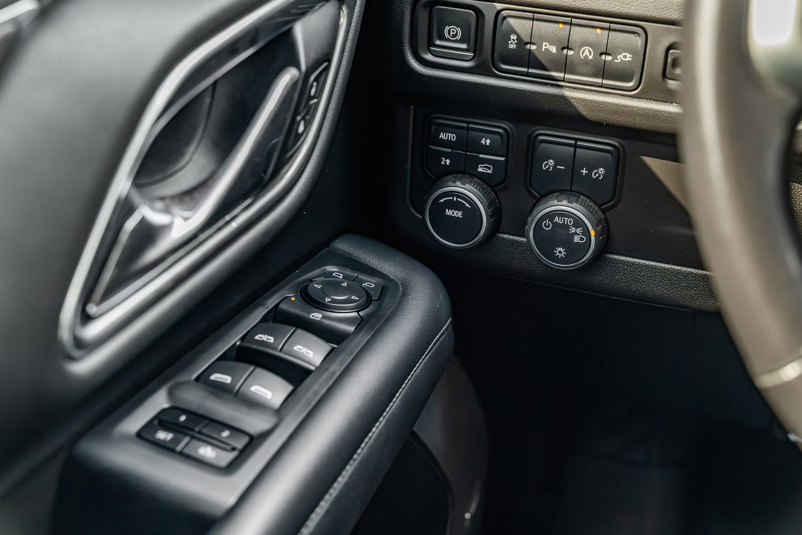 Used 2021 Chevrolet Tahoe LT image 25