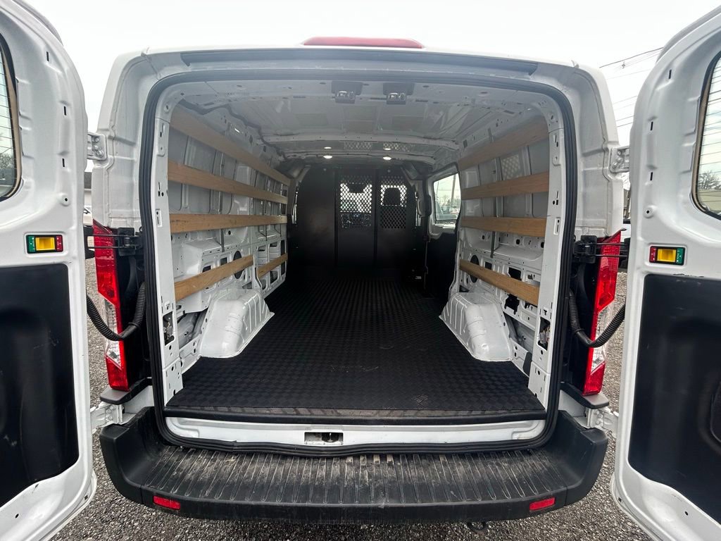 Certified 2024 Ford Transit 250 Low Roof w/ Exterior Upgrade Package RWD image 7