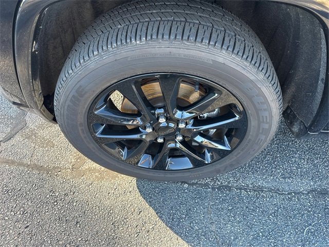 Used 2021 Jeep Grand Cherokee Laredo X image 15