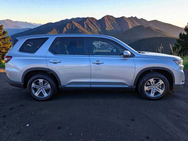 Used 2025 Honda Pilot EX-L image 2