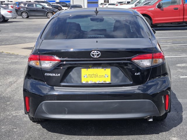 Used 2025 Toyota Corolla LE image 4