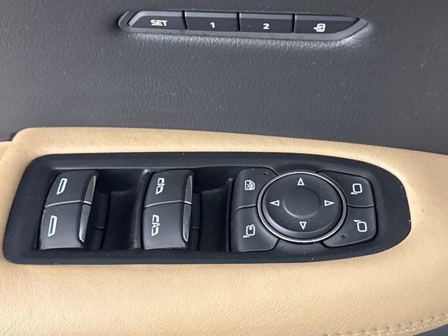 Used 2019 Cadillac XT5 Platinum AWD/4WD image 29