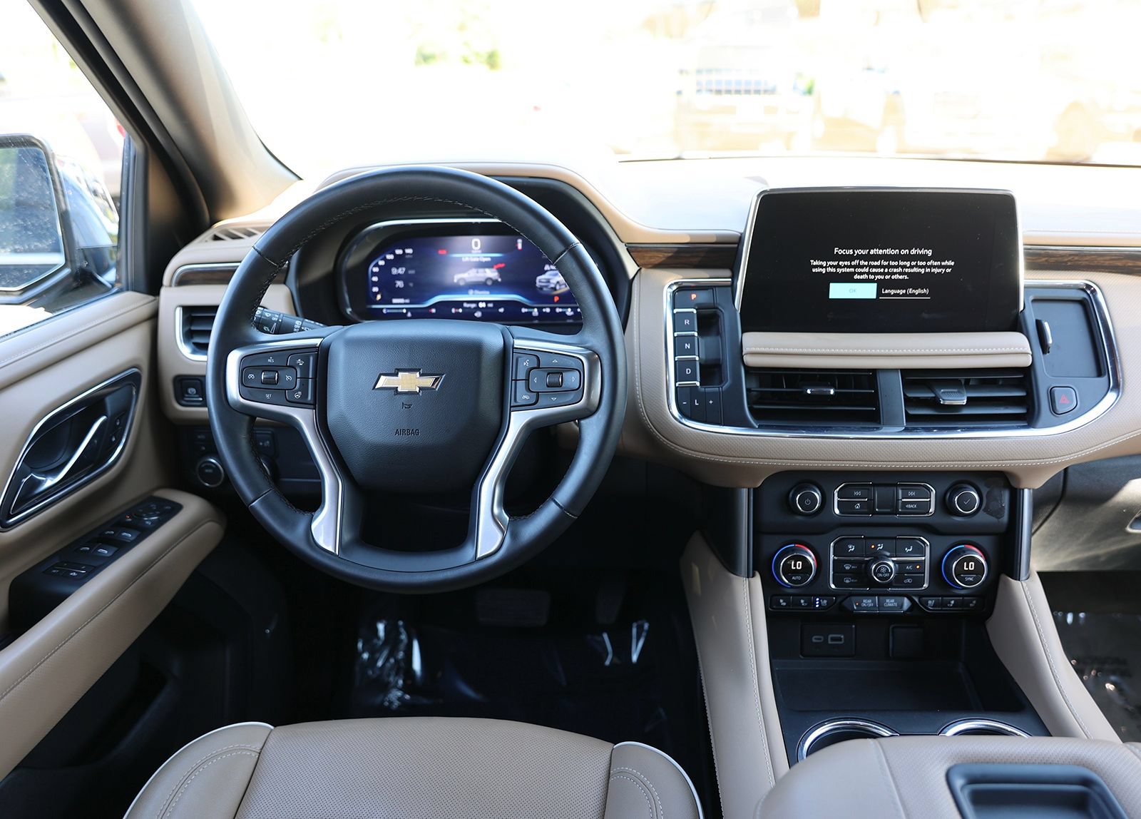 Used 2024 Chevrolet Tahoe Premier AWD/4WD image 17