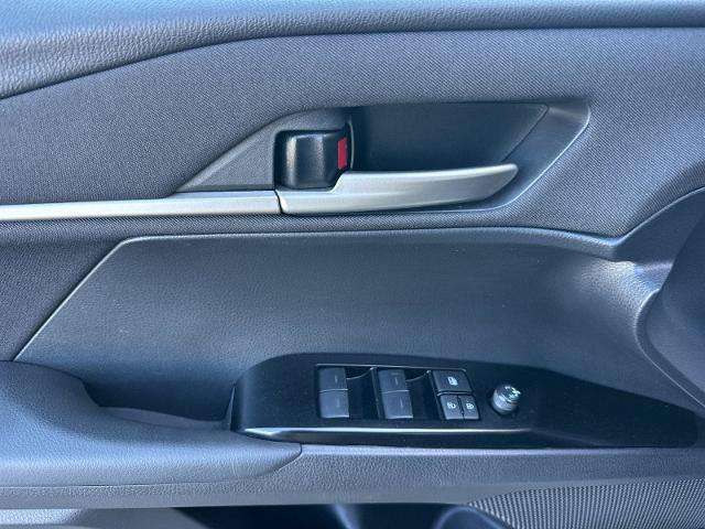 Used 2025 Toyota Camry LE FWD image 10