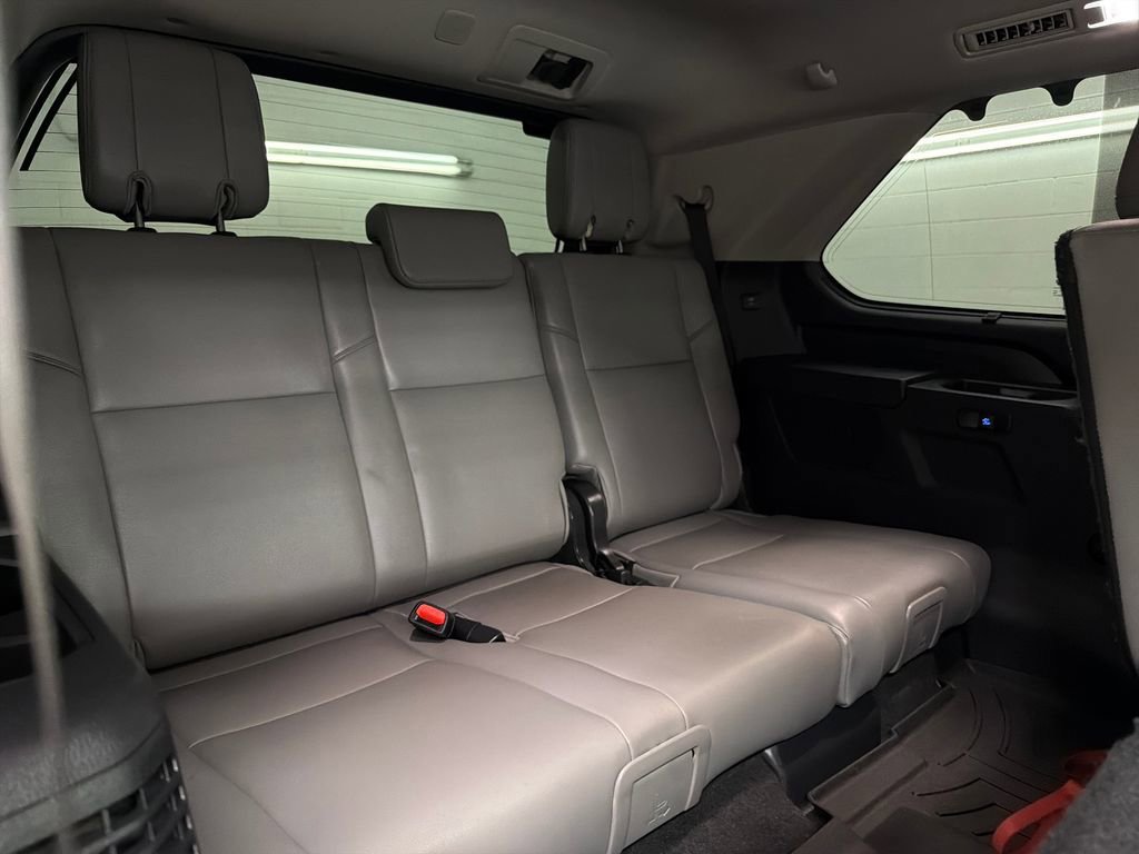 Used 2024 Toyota Sequoia Limited image 31