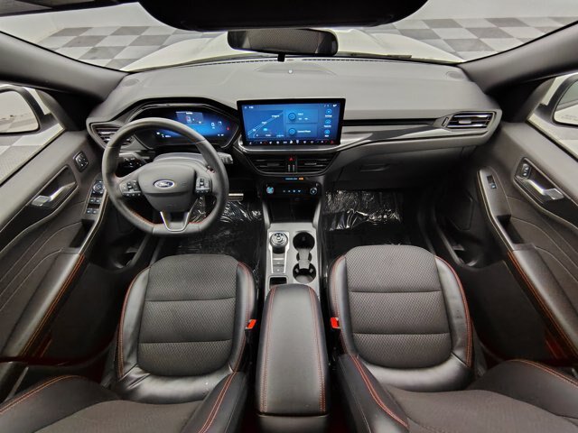 Certified 2024 Ford Escape ST-Line Select w/ Tech Pack #2 AWD/4WD image 2