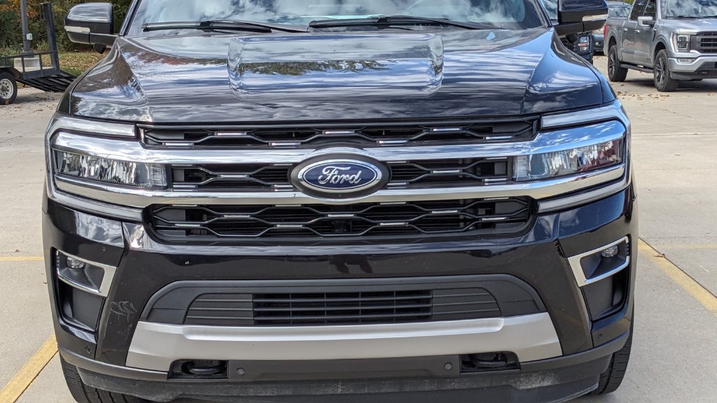 Certified 2023 Ford Expedition Limited AWD/4WD image 9