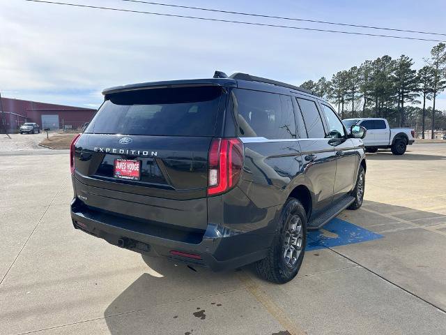 Certified 2025 Ford Expedition Active image 4