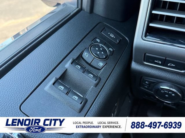 Certified 2021 Ford F250 Platinum w/ FX4 Off-Road Package AWD/4WD image 17