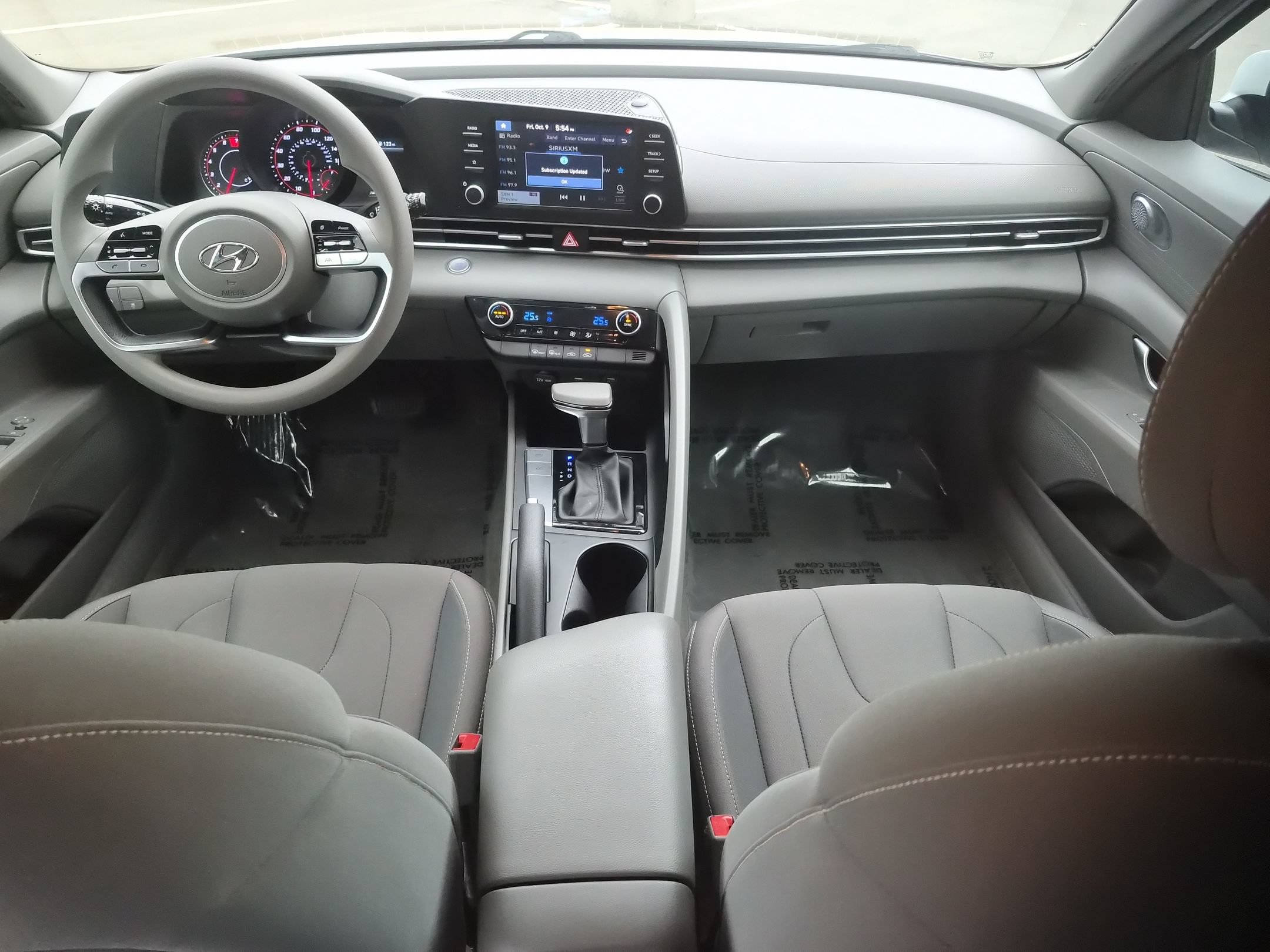 Used 2022 Hyundai Elantra SEL FWD image 30