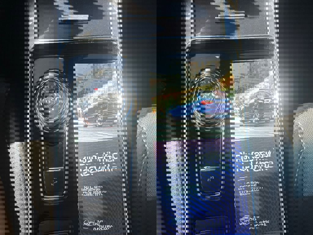 Certified 2019 Ford Edge Titanium w/ Equipment Group 301A image 14