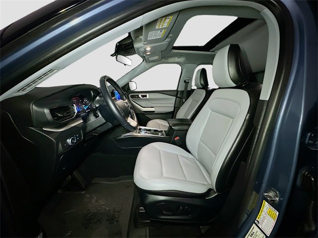 Certified 2021 Ford Explorer XLT w/ Equipment Group 202A image 17