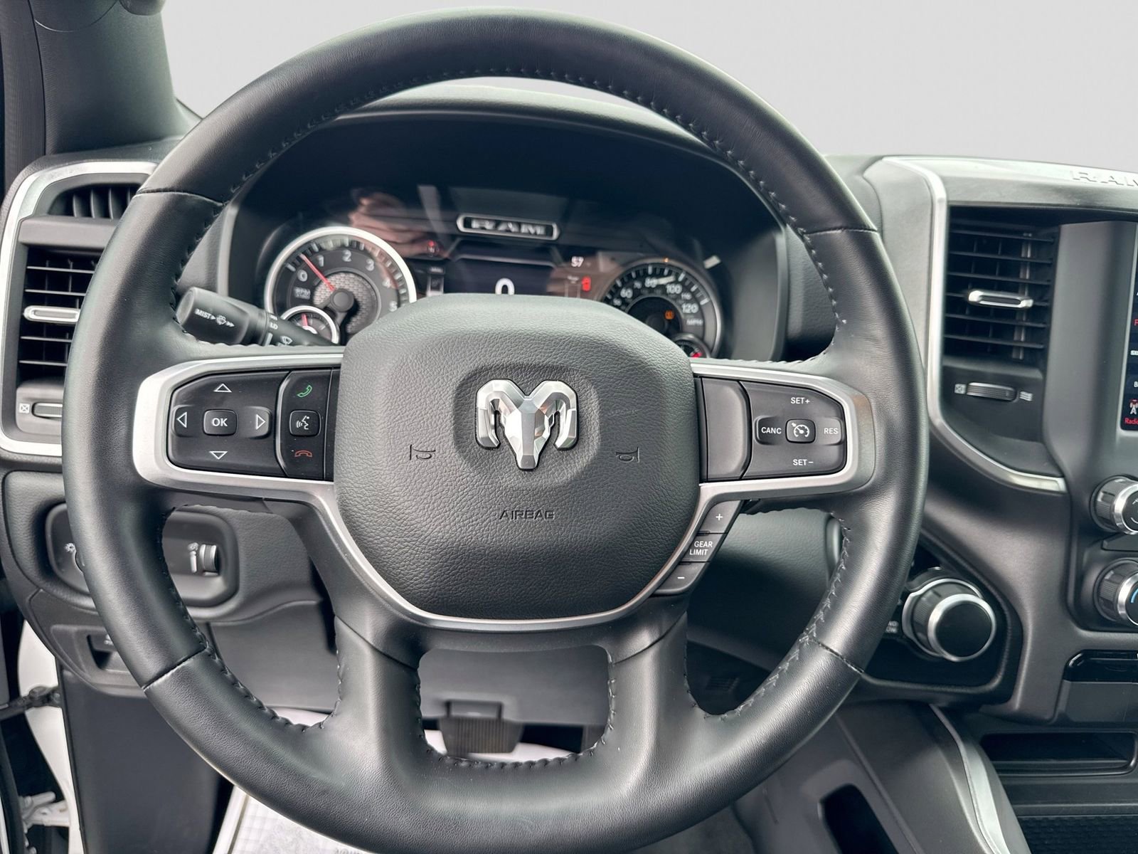 Used 2021 RAM 1500 Big Horn AWD/4WD image 27