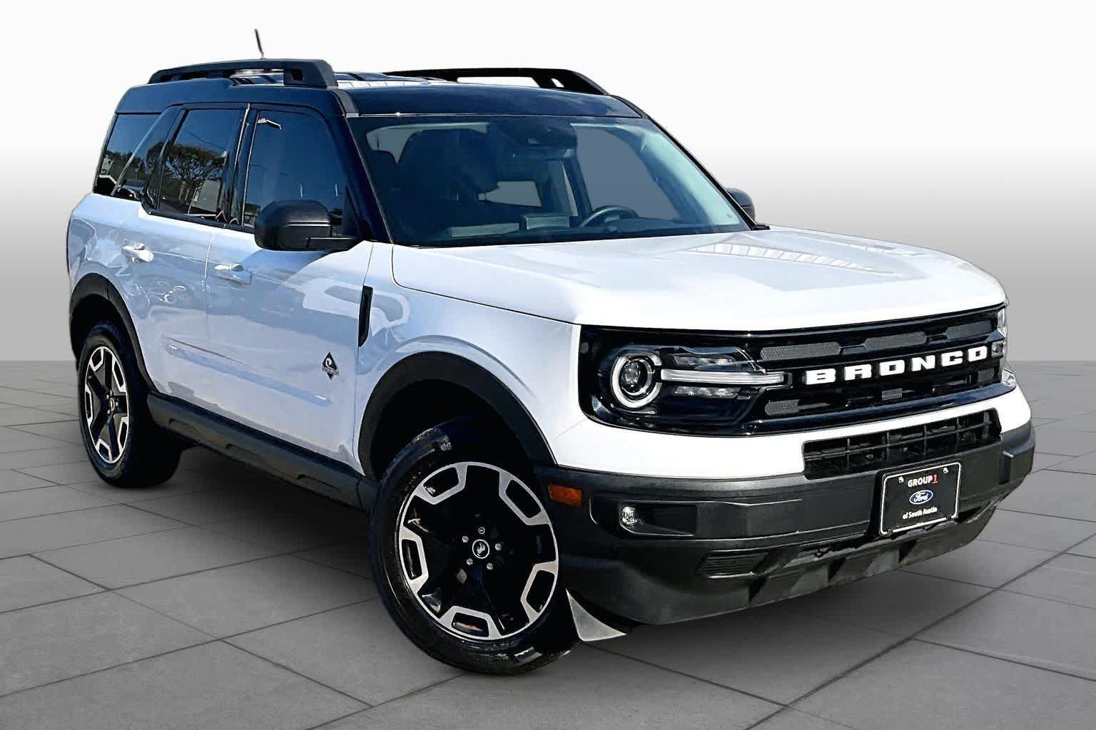 Certified 2022 Ford Bronco Sport Outer Banks AWD/4WD image 3
