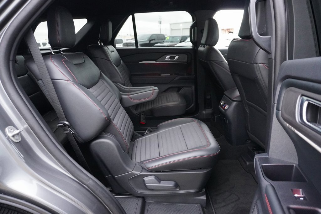 Certified 2025 Ford Explorer ST-Line w/ Premium Package image 24