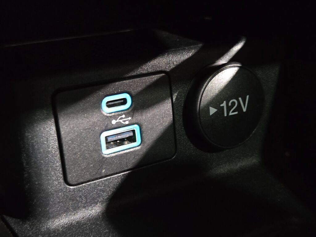 Certified 2022 Ford Escape SEL w/ Technology Package image 32